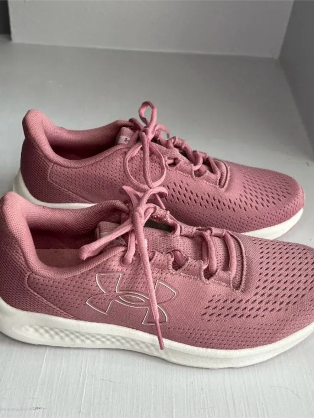 Under Armour Women's Dusty Rose Athletic Running Sneakers Size 9
